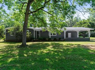 103 Shivers St, Mount Olive, MS 39119