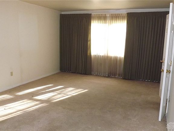 3rd image of 5400 Heatherton Dr