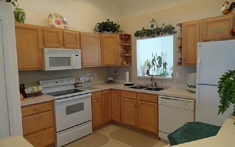 4th image of 4190 Lakeview Dr