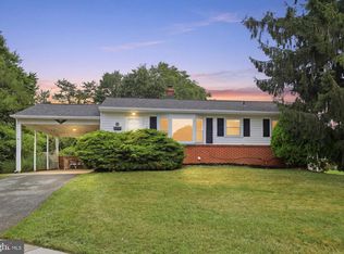 60 Holden Dr, New Castle, DE 19720