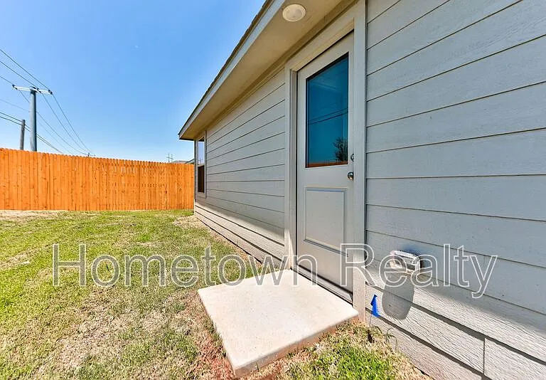 9612 NW 123rd St — Photo 30