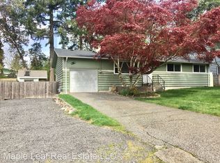 8412 NE 137th St, Kirkland, WA 98034
