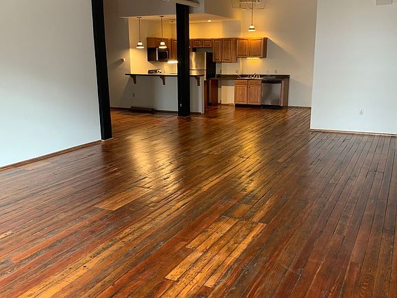 3rd image of 00 E Broad St APT 2A