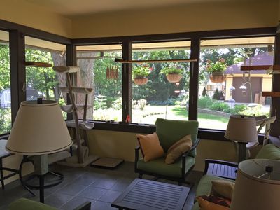 330 Sophia St, West Chicago, IL, 60185