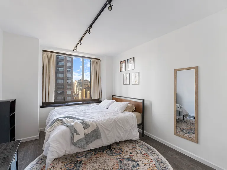 157 E 32nd St #18B — Photo 11