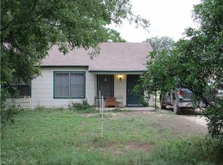 1300 Earle St, San Marcos, TX 78666
