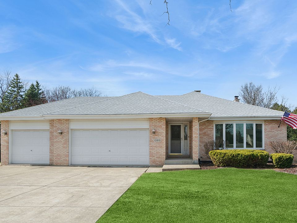 1st image of 13910 Green Valley Dr