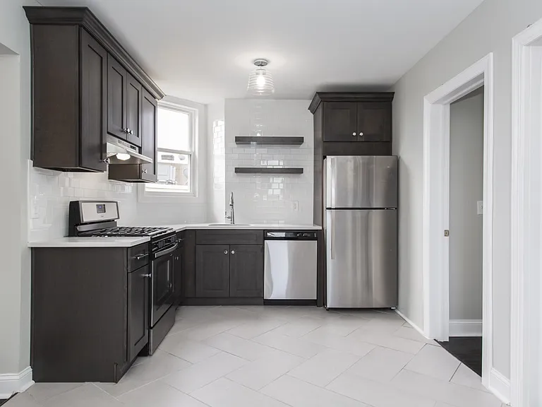 75 Wright Ave #3 — Photo 1