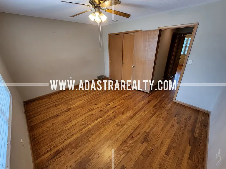 212 Brookside Dr — Photo 32