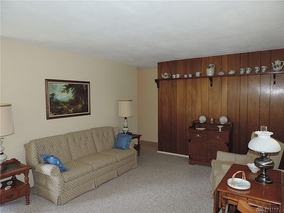 5th image of 1475 Raymont Dr
