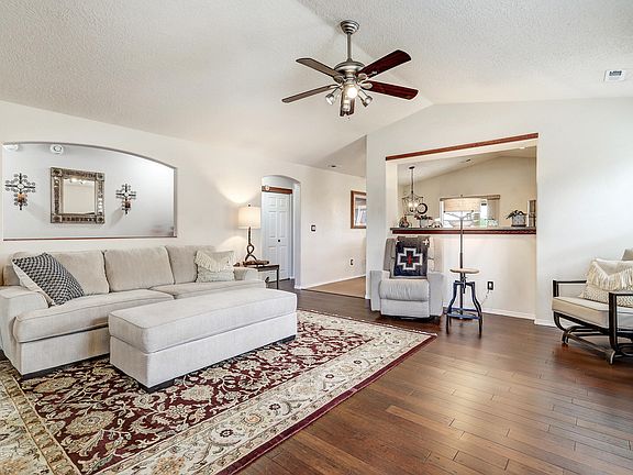 3rd image of 9701 Mogollon Dr NW