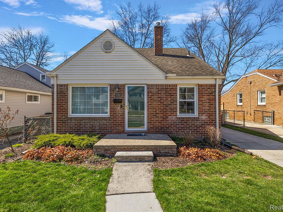 1st image of 3083 Ellwood Ave
