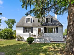 4101 Naamans Creek Rd, Upper Chichester, PA 19061