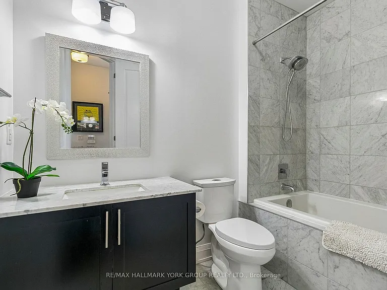 15277 Yonge St #11 — Photo 19