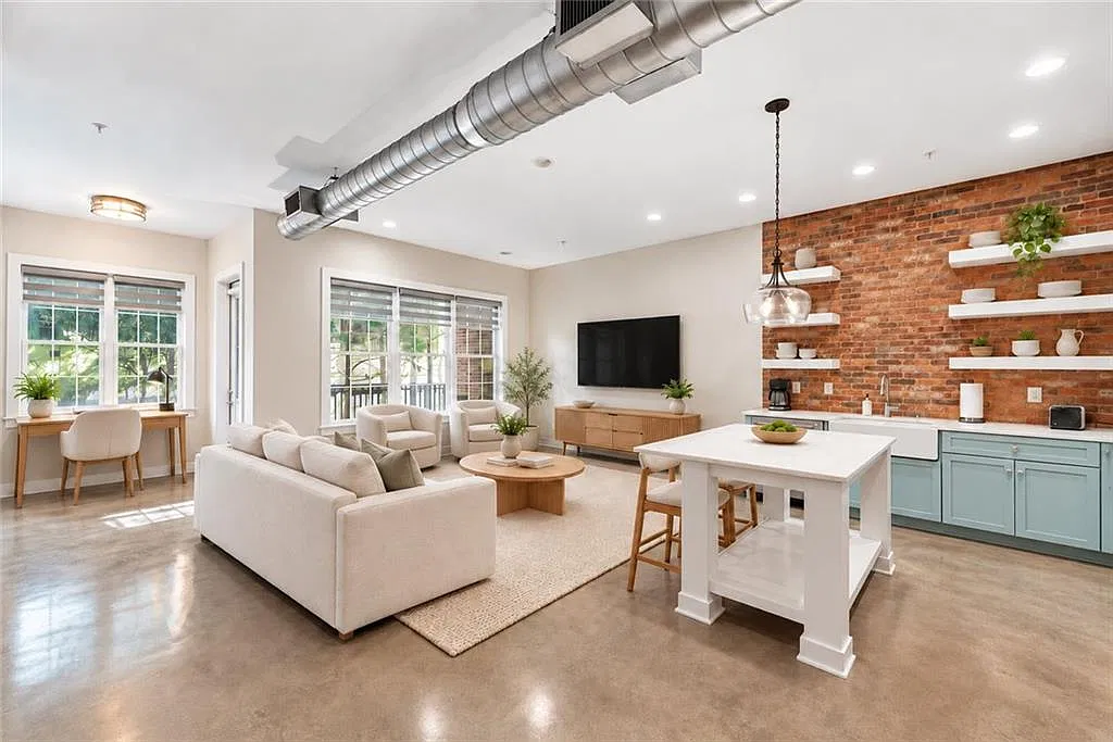 1 bed, 1.0 bath, 983 sqft, $2,695 — Photo 4