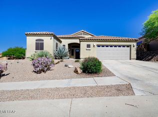 10740 S Miralago Dr, Vail, AZ 85641