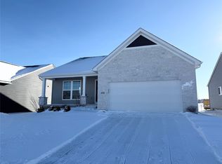 140 NW Rolling Cir, Waukee, IA 50263