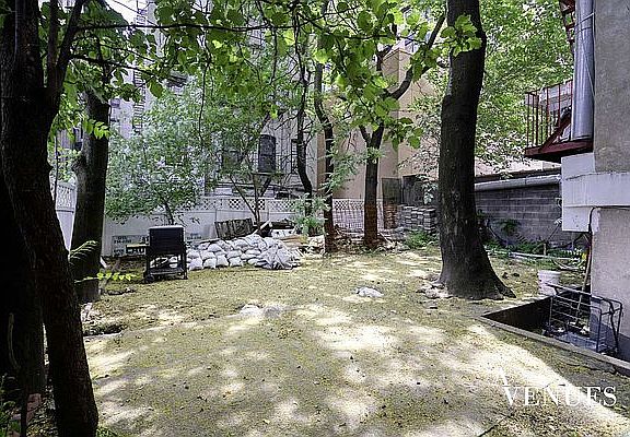 5th image of 2228 1st Ave #1B