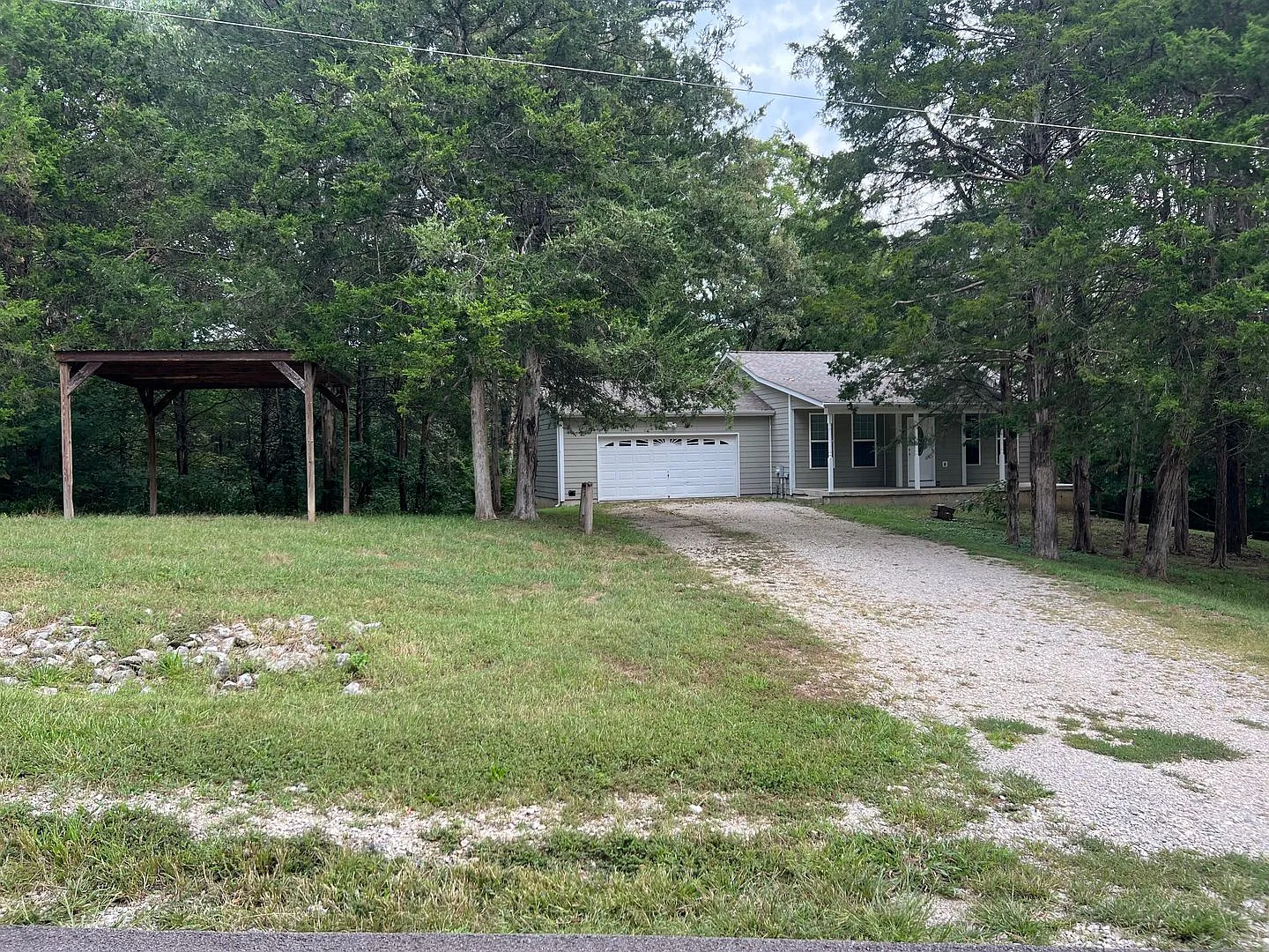 House on 5 acres 3 beds 2.5 baths — Photo 3
