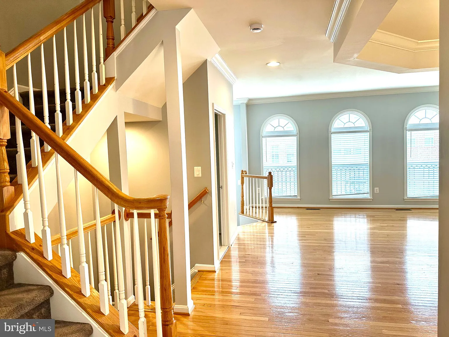 4 bed, 3.5 bath, 2255 sqft, $3,995 — Photo 4