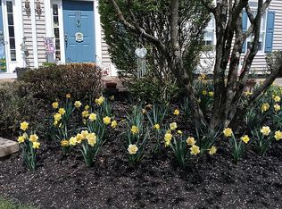603 Magnolia Ln, Branchburg, NJ 08876