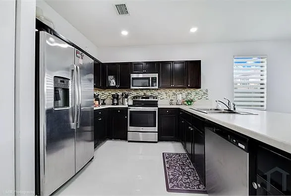 11711 SW 254th St — Photo 4