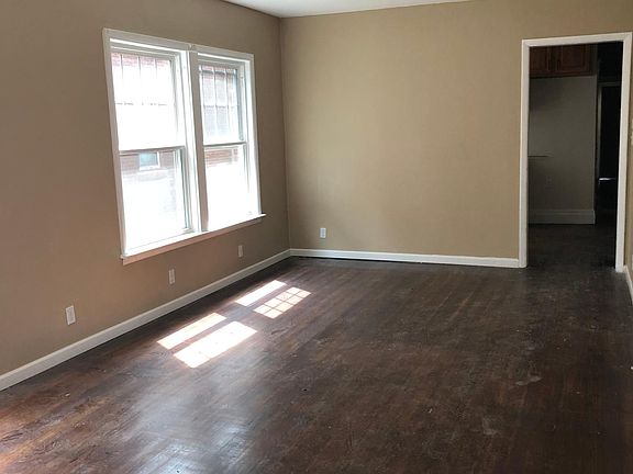 3rd image of 631 Chilton Ave APT 2
