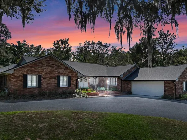 914 Shore Acres Dr, Leesburg, FL 34748