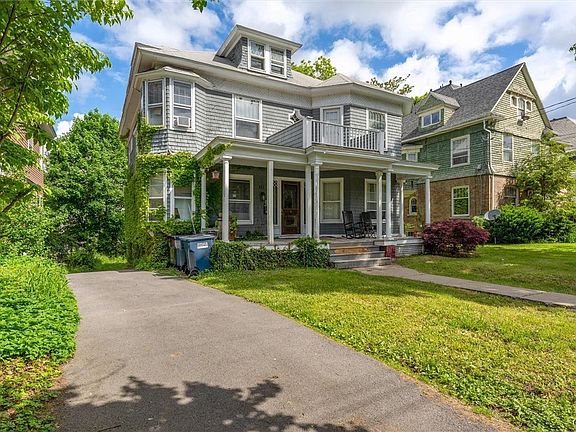 4th image of 303 Highland Ave