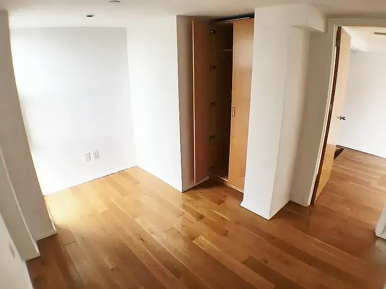249 N Henry St #3A — Photo 3