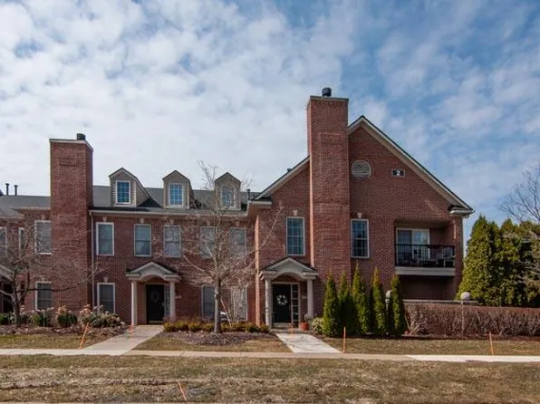 5762 Hampshire Ln, Ypsilanti, MI 48197