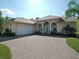 2042 Swainsons Run, Naples, FL 34105