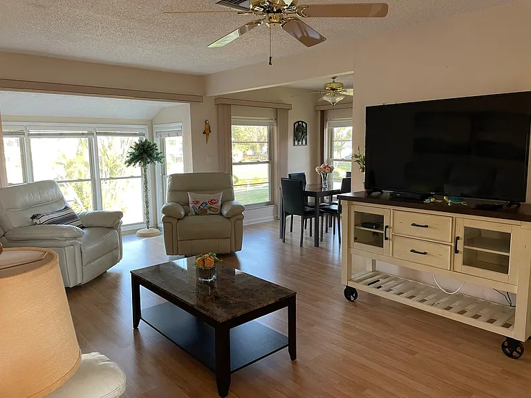 Peppertree Dr — Photo 7