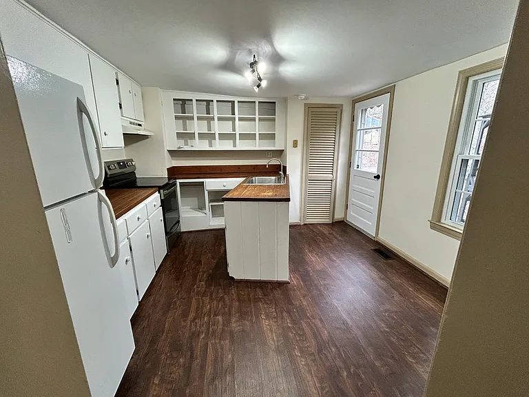 58 Pomperaug Rd — Photo 7