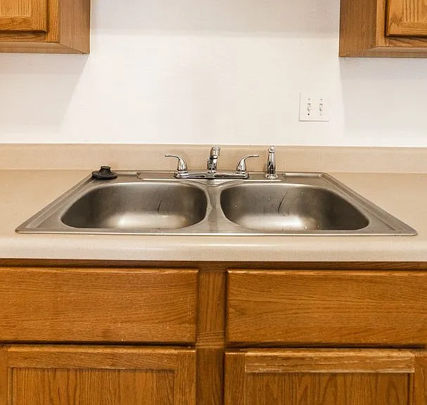 Pinnacle Heights Apartments — Photo 19