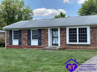 1037 Glenwood Dr, Radcliff, KY 40160