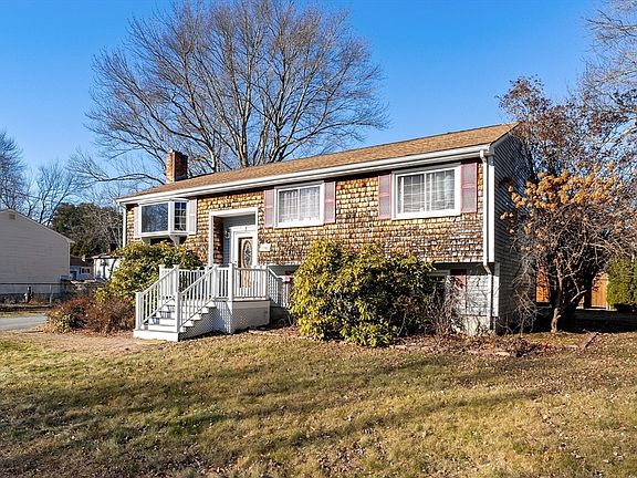 2nd image of 35 Gladwood St