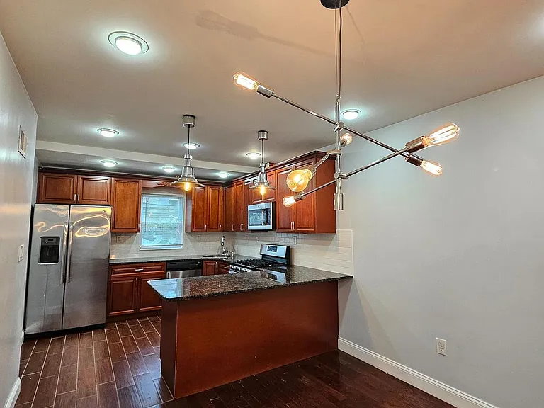 2343 Moore St — Photo 6