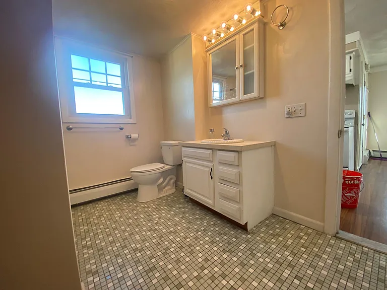 98 Dean St #2 — Photo 12