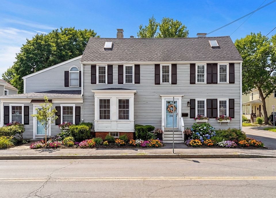 1st image of 215 Merrimac St #2