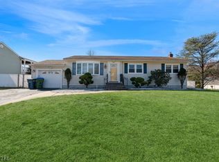 965 New Dover Rd, Edison, NJ 08820