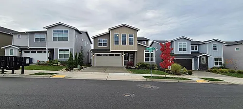 8232 37th Pl NE Photo 1