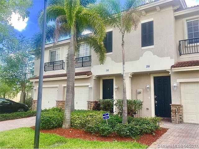 1st image of 292 Las Brisas Cir