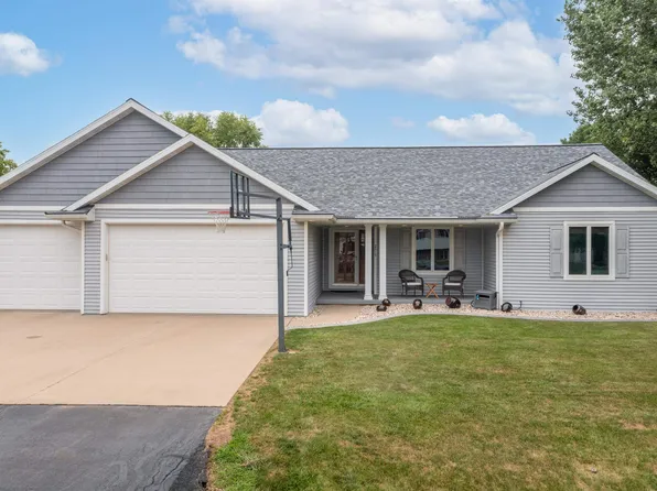 W2416 Snowberry Dr, Appleton, WI 54915