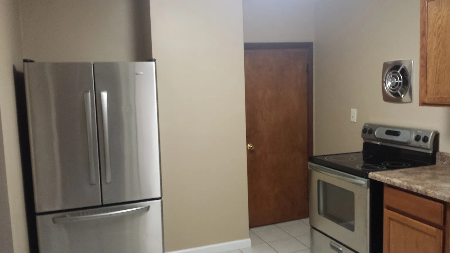 164 Oakland Ave photo 1