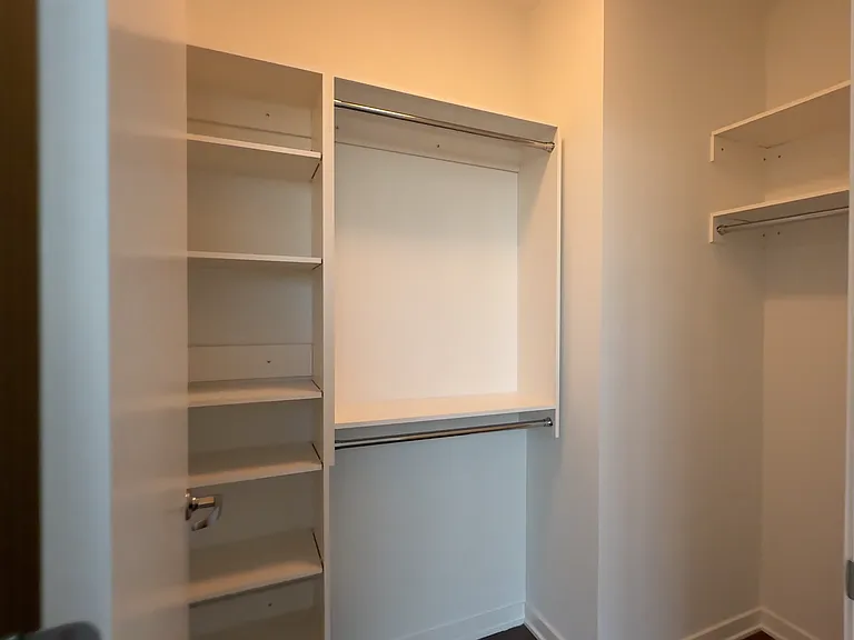 114 W Division St #1505 — Photo 18