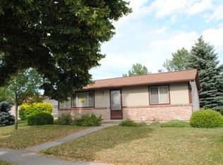 6404 N 104th St, Milwaukee, WI 53224