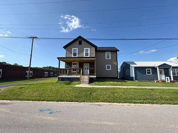2nd image of 706 Cherry St
