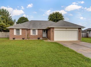 513 Osage Rd, Willard, MO 65781