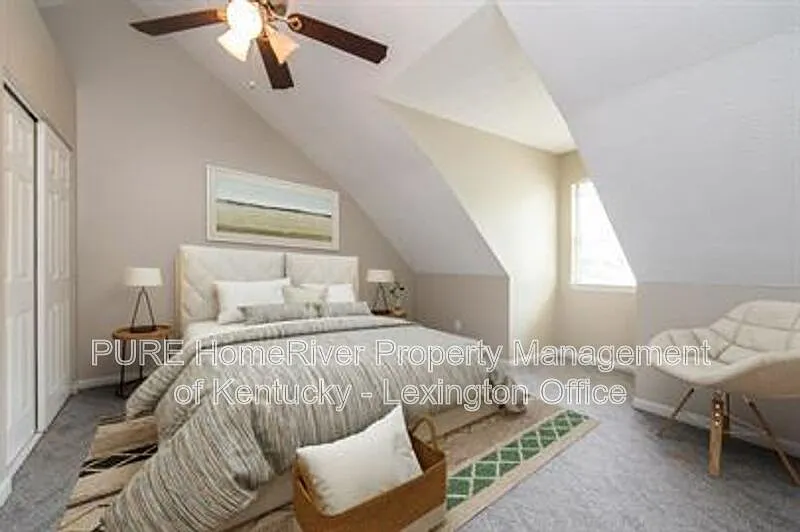 2 bed, 1.5 bath, 822 sqft, $1,095 — Photo 3